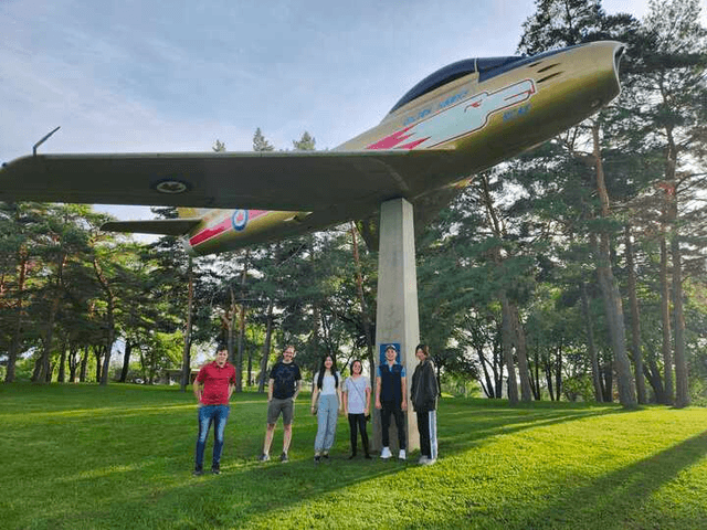 Royal Canadian Air Force work environment photo 1